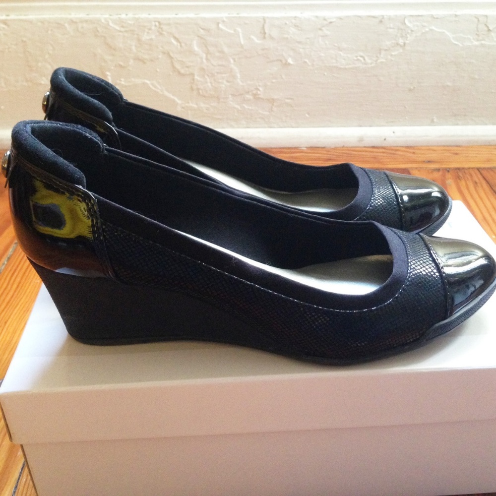 AK Sport Black Tenlie Wedge Shoes, 7.5